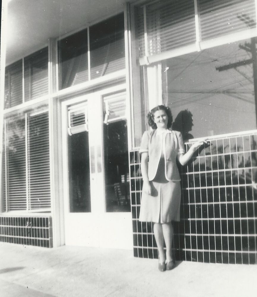 Hob Nob Hill — Little Italy