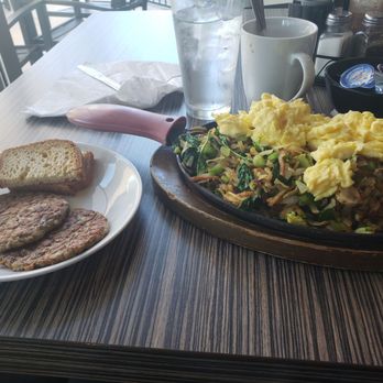 Siena Cafe - Veggie Skillet, turkey sausage and gluten-free toast. - Breakfast & Brunch Near Me - Irving, Texas Siena Cafe - Veggie Skillet, turkey sausage and gluten-free toast. - Breakfast & Brunch Near Me - Irving, Texas