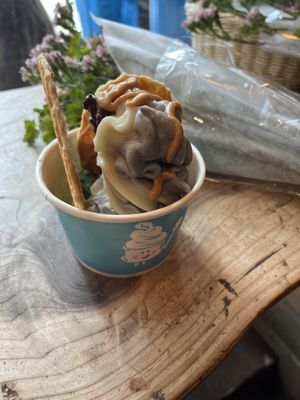 Easy Breezy Frozen Yogurt Noe Valley by null