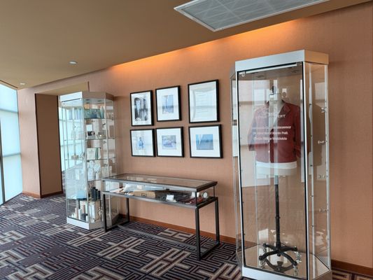 Four Seasons Hotel Silicon Valley at East Palo Alto by null