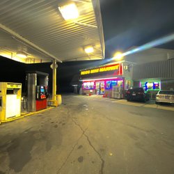 Reids Mini Mart - Reid's mini mart is the best Go and check the new look inside