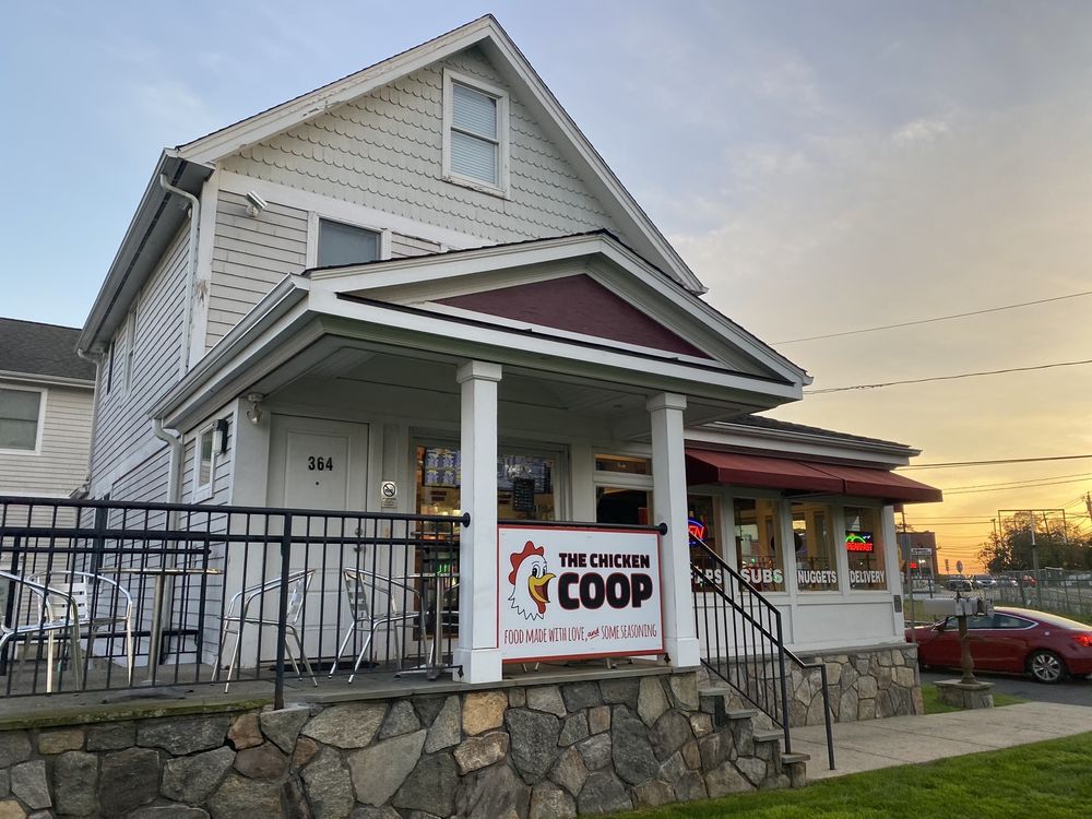 THE CHICKEN COOP 364 West Putnam Ave, Greenwich, Connecticut Wraps