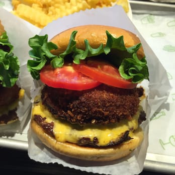 Shake Shack I-Drive - Close up - Ice Cream & Frozen Yogurt Near Me - Orlando, Florida Shake Shack I-Drive - Close up - Ice Cream & Frozen Yogurt Near Me - Orlando, Florida
