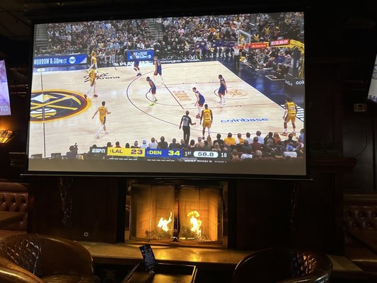 Pineapple Hill Saloon & Grill by null