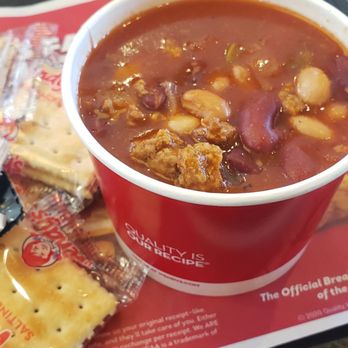 Wendy's - Excellent chili but I was quite sure I said large and this seems small - Fast Food Near Me - Hannibal, Missouri