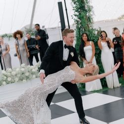 Wedding Dance Coach - First Dance Dip!