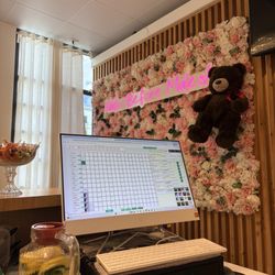 Lush Nail Spa - Sys