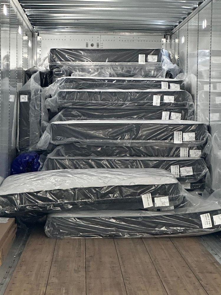 BOXDROP BURLINGTON Updated September 2024 22 Photos 214 Main St