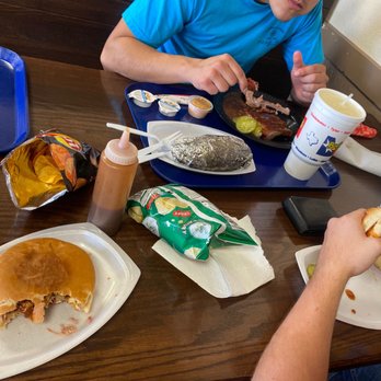 Bodacious BBQ - General seating - Barbeque Near Me - San Angelo, Texas Bodacious BBQ - General seating - Barbeque Near Me - San Angelo, Texas