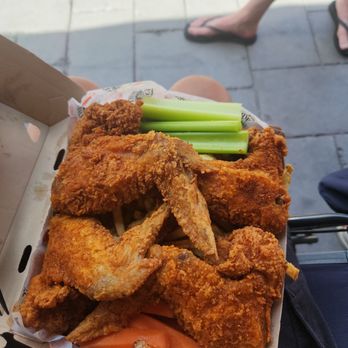 Cluckers - Chicken Shop Near Me - Reno, Nevada