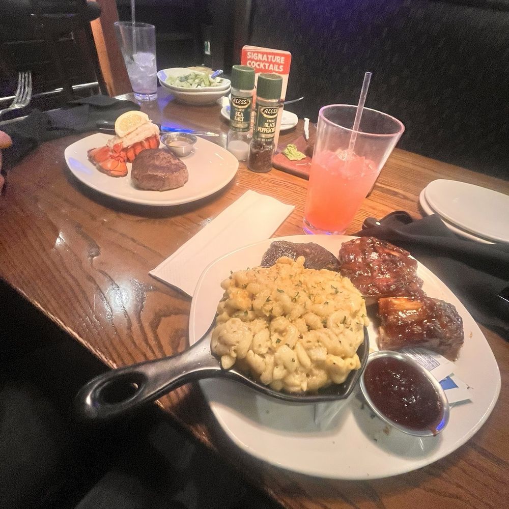 Outback Steakhouse - Sirloin* & Ribs Victoria's Filet Mignon* & Lobster - Steakhouses Near Me - Visalia, California