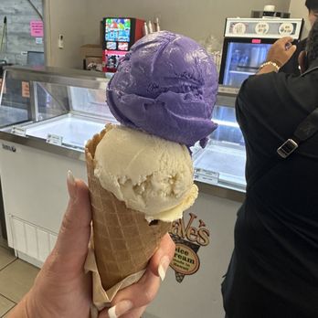Dave's Ice Cream Aiea - Ice Cream & Frozen Yogurt Near Me - Aiea, Hawaii Dave's Ice Cream Aiea - Ice Cream & Frozen Yogurt Near Me - Aiea, Hawaii
