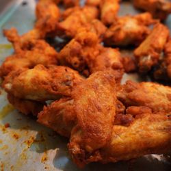 Piara Pizza - Buffalo Wings