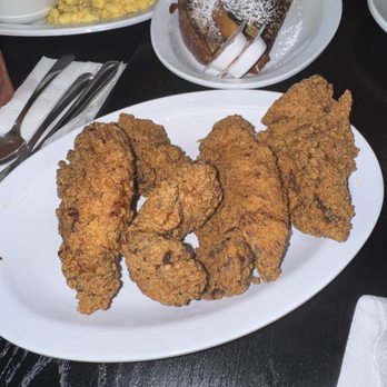 Strips N' Dips - Strips - Chicken Shop Near Me - Inglewood, California