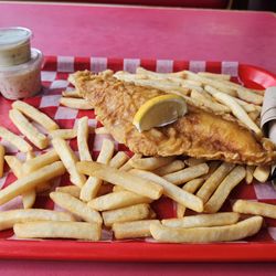 Skully's - Haddock and chips