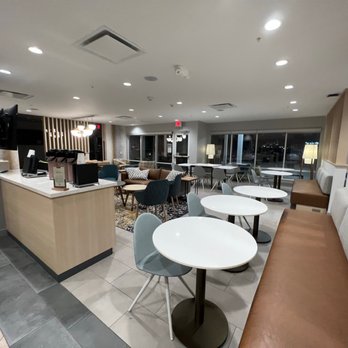 TownePlace Suites Milwaukee West Bend - Lounge - Hotels Near Me - West Bend, Wisconsin TownePlace Suites Milwaukee West Bend - Lounge - Hotels Near Me - West Bend, Wisconsin