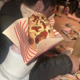 German hotdog ft bæ = love German hotdog ft bæ = love