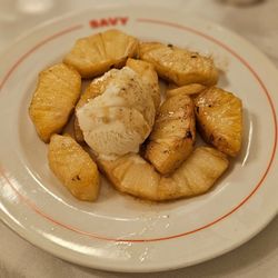 Roasted pineapples
