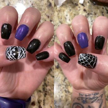 Lily Nail Spa - Halloween design by Holly! - Nail Salons Near Me - Matthews, North Carolina
