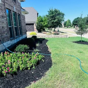 Dallas Garden Services - Flower bed - Gardeners Near Me Dallas Garden Services - Flower bed - Gardeners Near Me