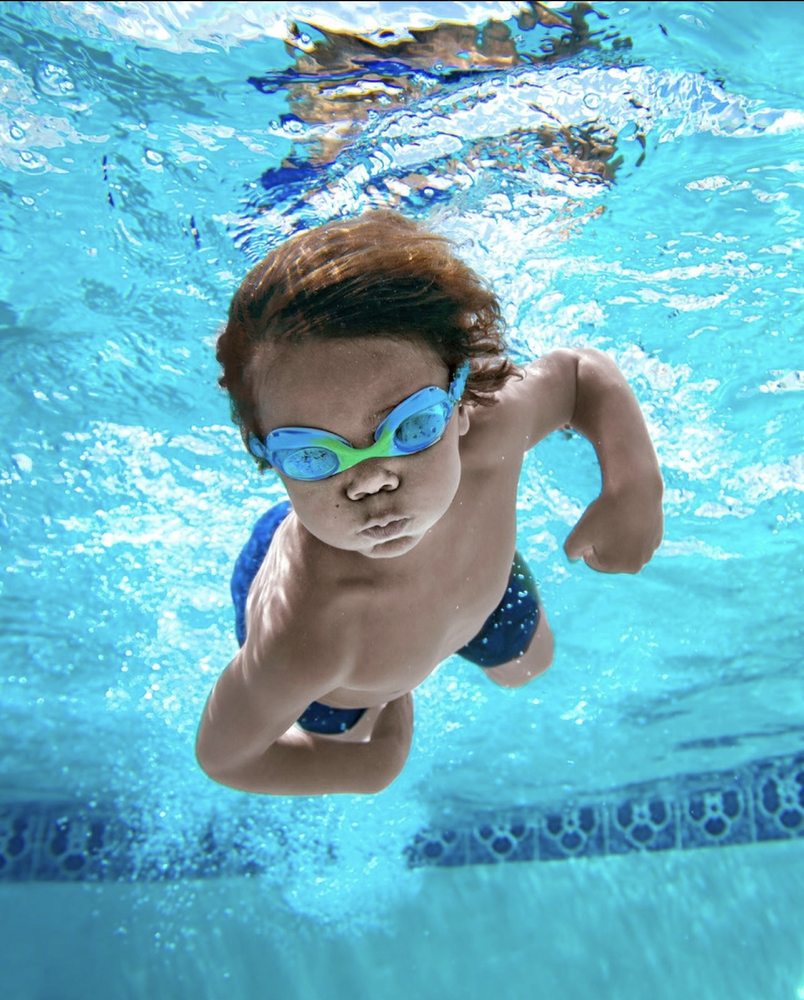 Mathis Swim Academy Logo