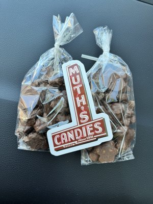 Muth's Candies by null