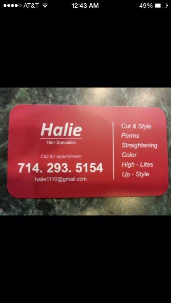 Halie Cloutier Logo