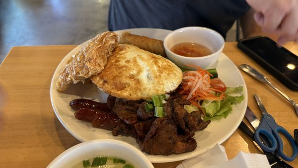 Bốn Mùa | Vietnamese Restaurant by null