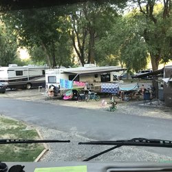 Smokiam Campground - Thing kind of stuff isn't allowed at most RV parks. Very over run and dirty.