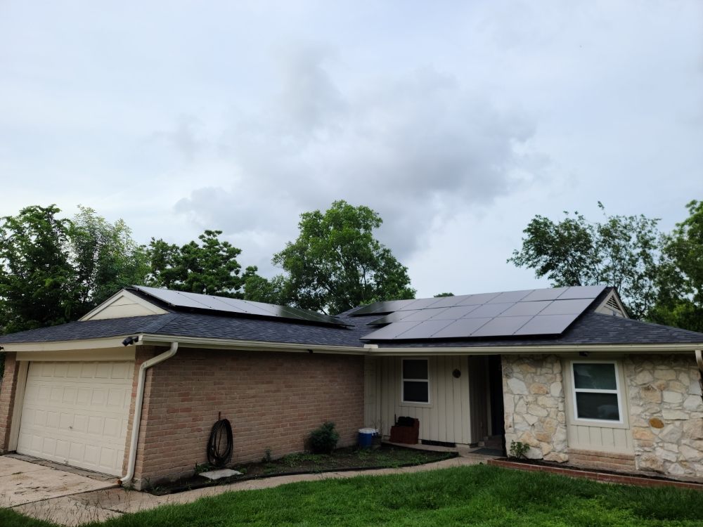 Slide of Travis the Solar Expert