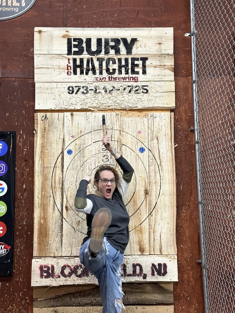 BURY THE HATCHET AXE THROWING BLOOMFIELD Updated June 2024 151