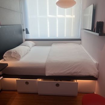 CitizenM Boston Back Bay - Bed area - Hotels Near Me - Boston, Massachusetts CitizenM Boston Back Bay - Bed area - Hotels Near Me - Boston, Massachusetts