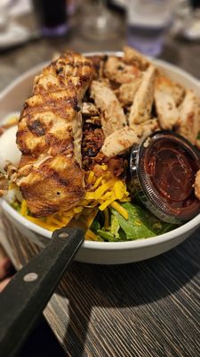 Laura’s Bar and Grill by null