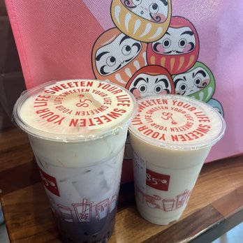 85°C Bakery Cafe-Tukwila - Taro Lavender Latte ICED LARGE - Bakeries Near Me - Tukwila, Washington 85°C Bakery Cafe-Tukwila - Taro Lavender Latte ICED LARGE - Bakeries Near Me - Tukwila, Washington