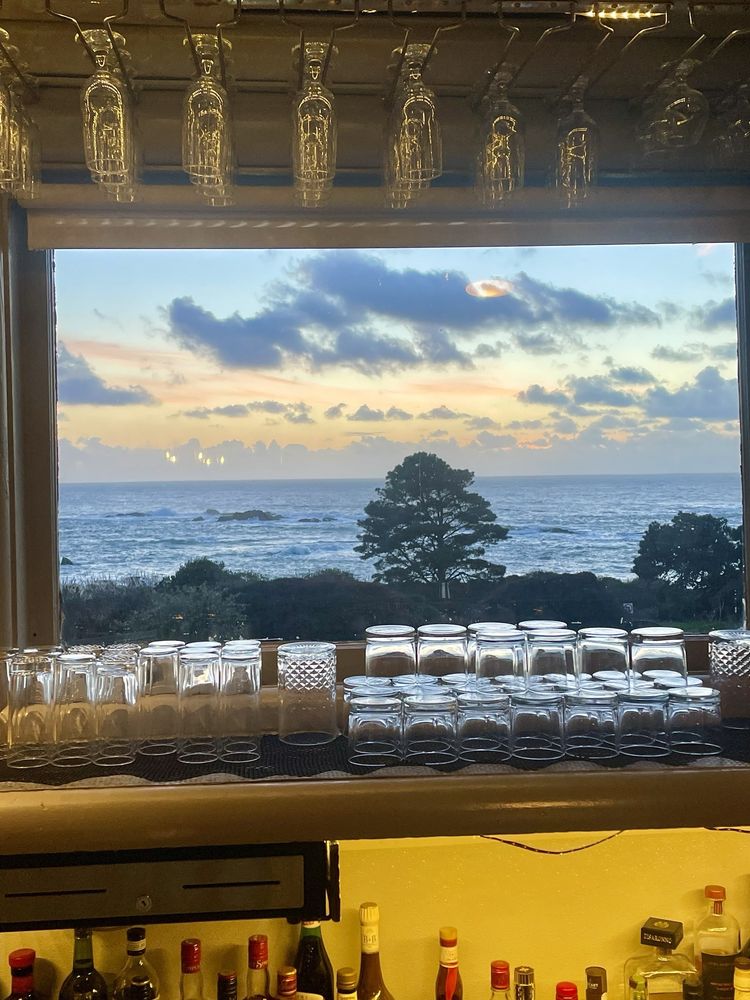 Ole's Whale Watch Bar Logo