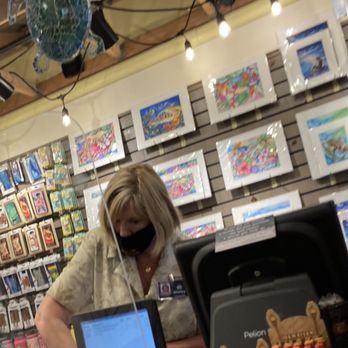 Goo's Plantation Store - Rudest cashier I've encountered during my entire vacations - Souvenir Shops Near Me - Laie, Hawaii