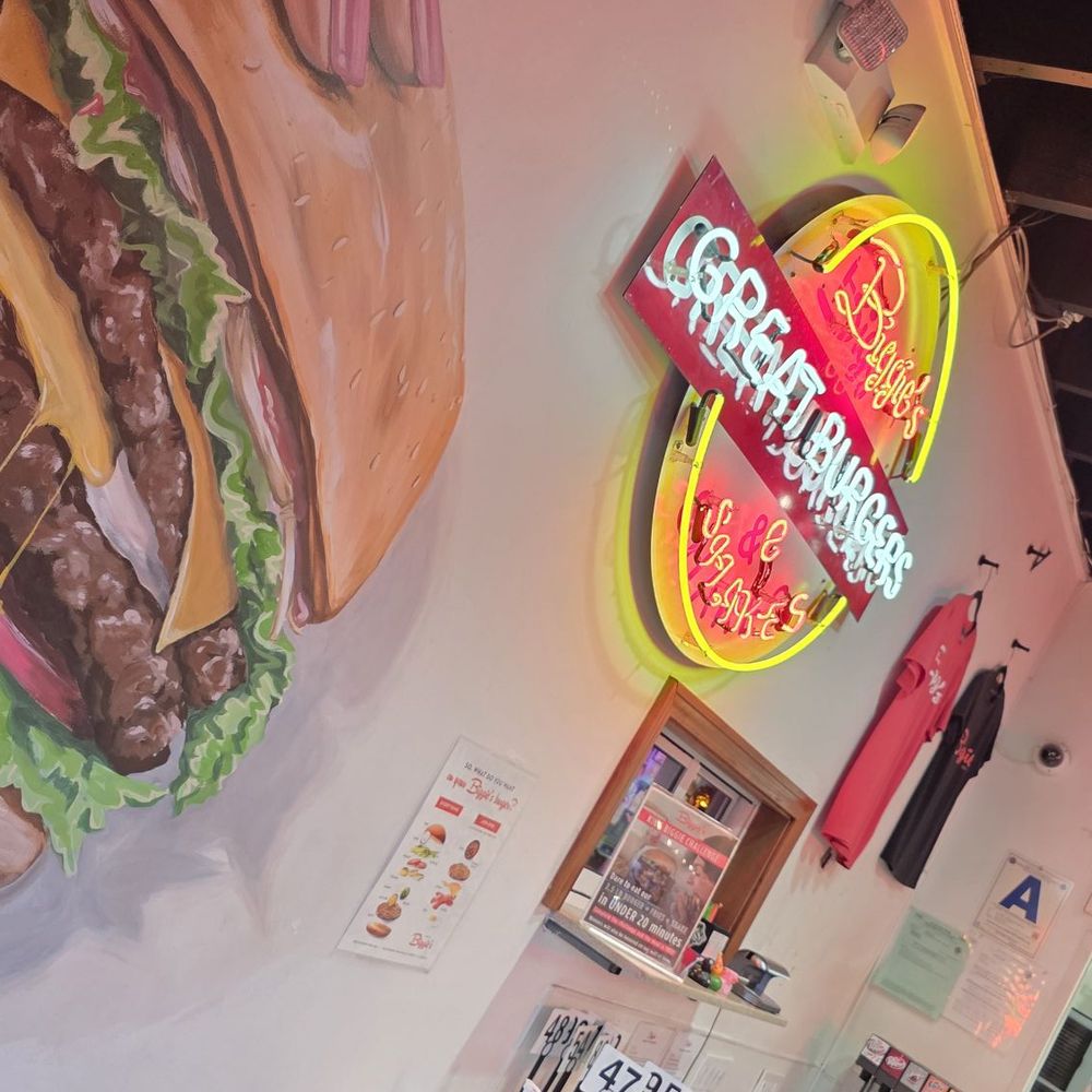 Biggie's Burgers - Burgers Near Me - San Diego, California Biggie's Burgers - Burgers Near Me - San Diego, California