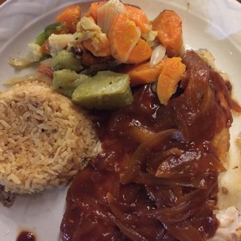 Miramar - Fish fillet in guajillo sauce - Seafood Near Me - Isla Mujeres, ROO Miramar - Fish fillet in guajillo sauce - Seafood Near Me - Isla Mujeres, ROO