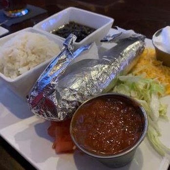 Sidelines Grille - fajita accoutrements - Sports Bars Near Me - Woodstock, Georgia