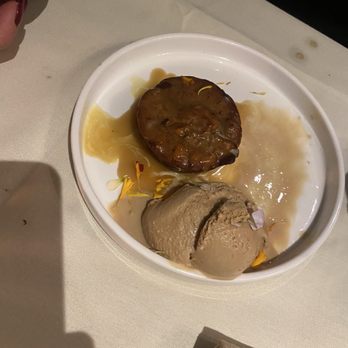 Tonic Seafood & Steak - Sticky Toffee Pudding - Bars Near Me - Wilmington, Delaware