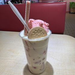 La Michoakanita - Fresas con crema with ice cream