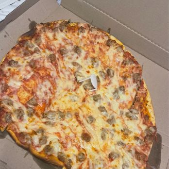 Danny's On Douglas - American Near Me - Elgin, Illinois