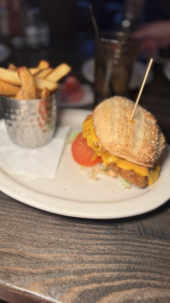 Rustic House Summerlin South - Photo 3