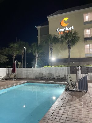 Comfort Suites Near Universal Orlando Resort by null