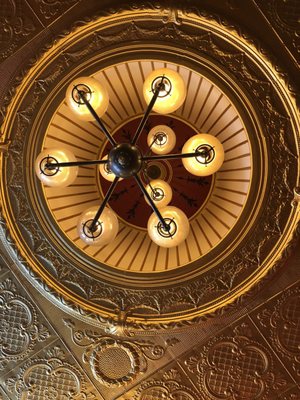 Golden Era Cocktail Bar and Lounge by null