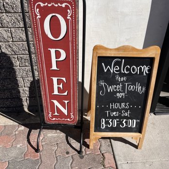 Sweet Tooth - Bakeries Near Me - Rialto, California Sweet Tooth - Bakeries Near Me - Rialto, California