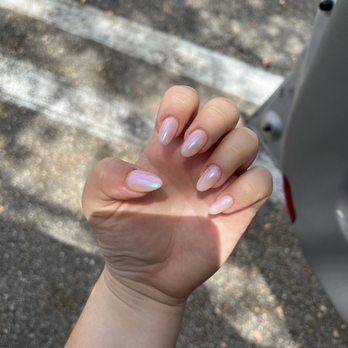 Nails By Lin H - Chrome Nails - Nail Technicians Near Me - Jupiter, Florida