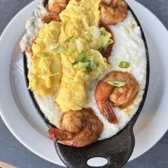 Jackson's Eatery | Bar - Shrimp and Grits - Bars Near Me - Long Island City, New York