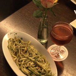 Pasta Nudelmanufaktur - Fettuccine pesto verde with a glass of house rose