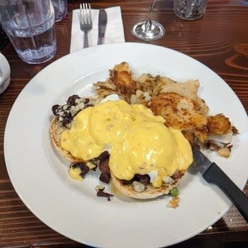 Victorian Cafe - Breakfast & Brunch Near Me - Bend, Oregon Victorian Cafe - Breakfast & Brunch Near Me - Bend, Oregon